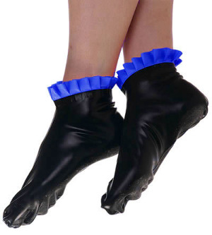 Schwarze Latex Socken mit blauen Rschen