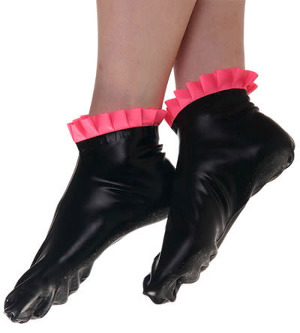 Schwarze Latex Socken mit pinken Rschen